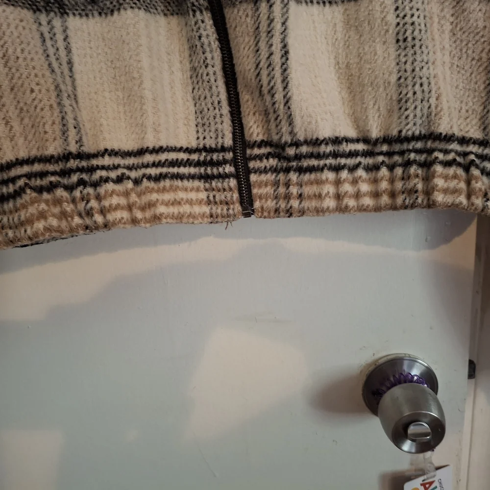 Timing Checkered Pattern Jacket - Picture 5 of 5